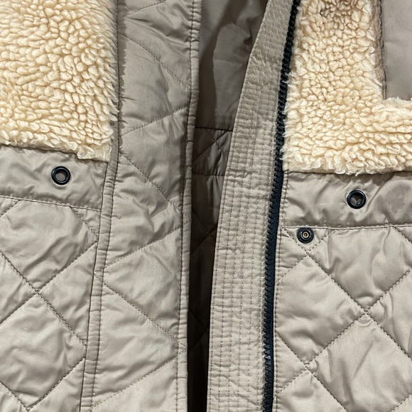 EVERLANE Quilted Teddy Coat - Picture 5 of 6